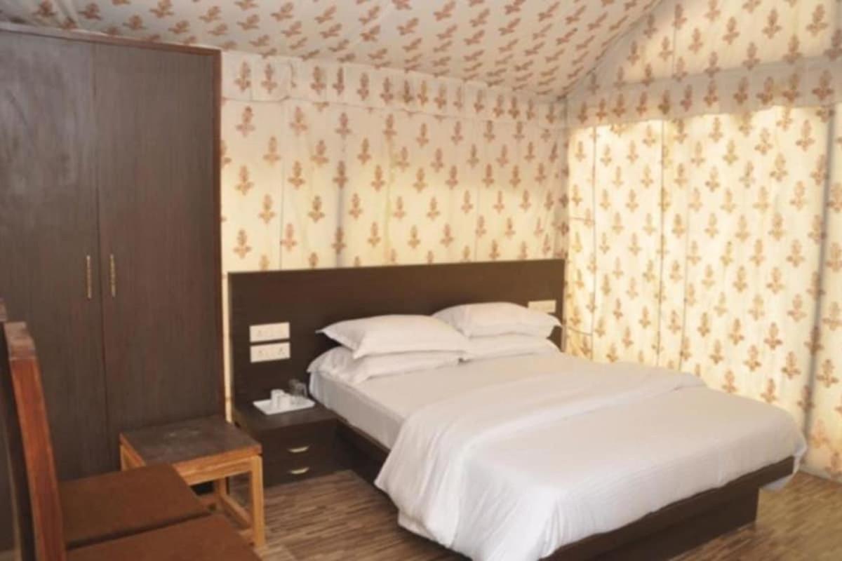 Neelkanth'S Bagar Inn Resort Jhunjhunu Zewnętrze zdjęcie