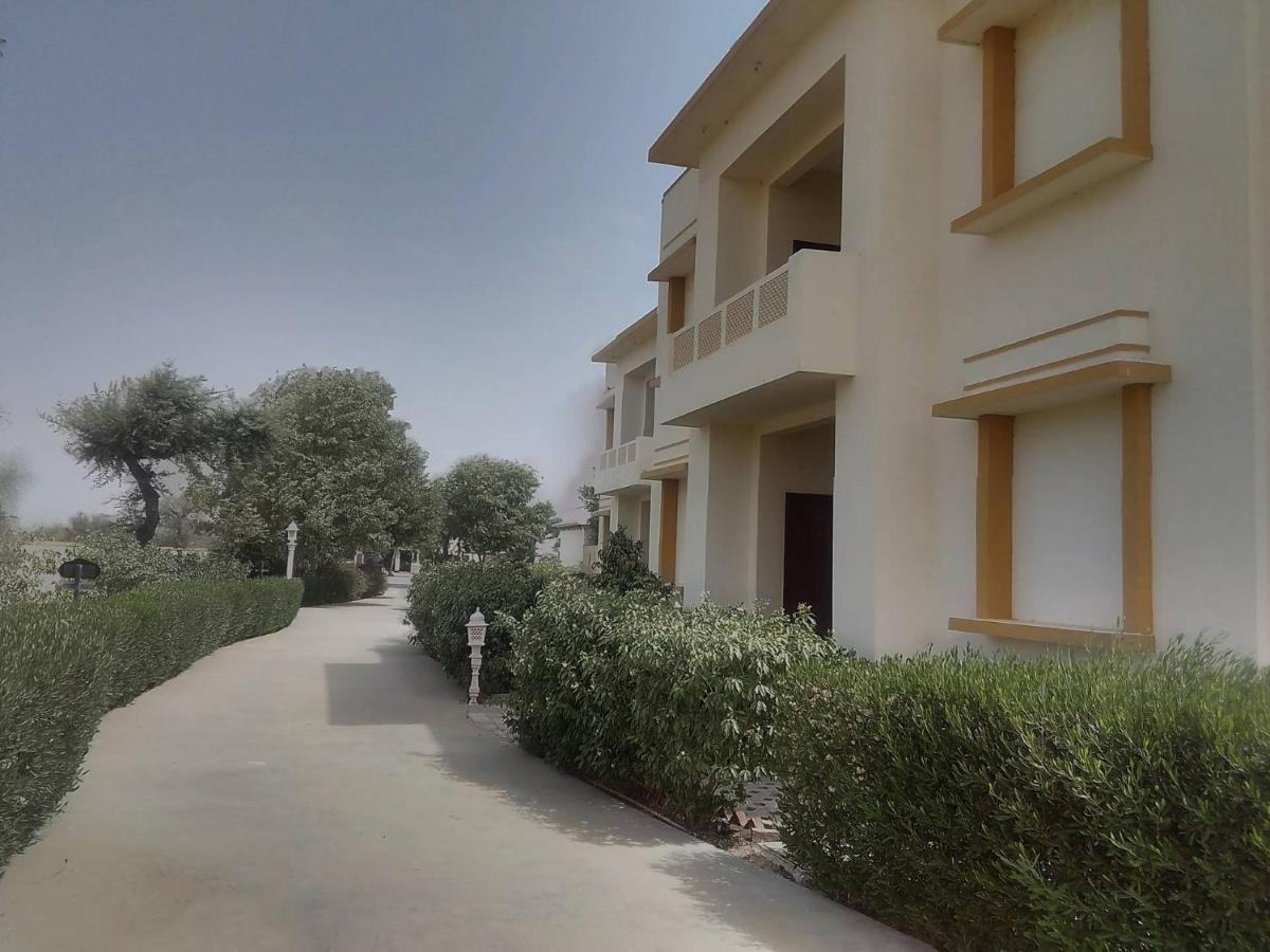 Neelkanth'S Bagar Inn Resort Jhunjhunu Zewnętrze zdjęcie